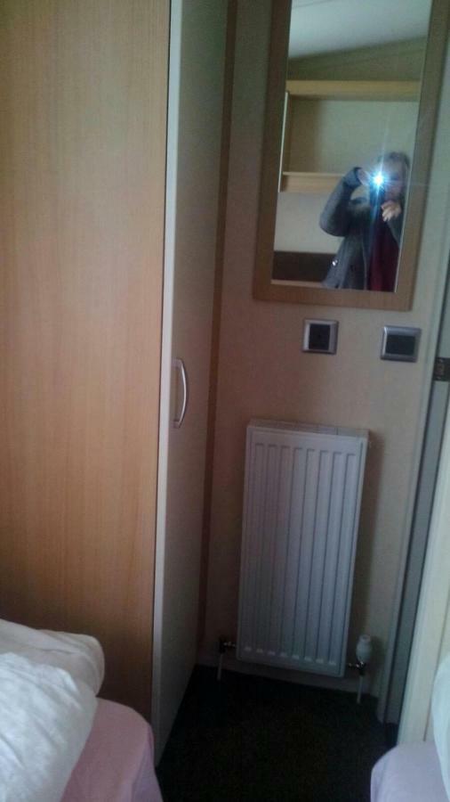 Presthaven Sands Holiday Park 3 And 2 Bed Caravans 프레스타틴 외부 사진