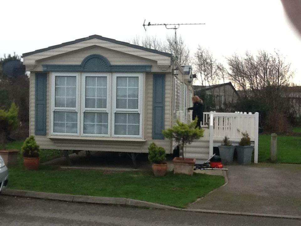 Presthaven Sands Holiday Park 3 And 2 Bed Caravans 프레스타틴 외부 사진